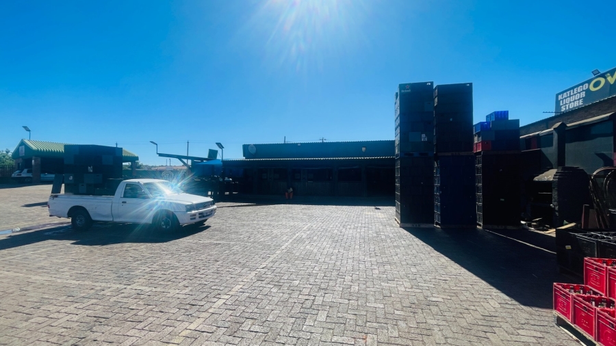 Commercial Property for Sale in Ikageng North West